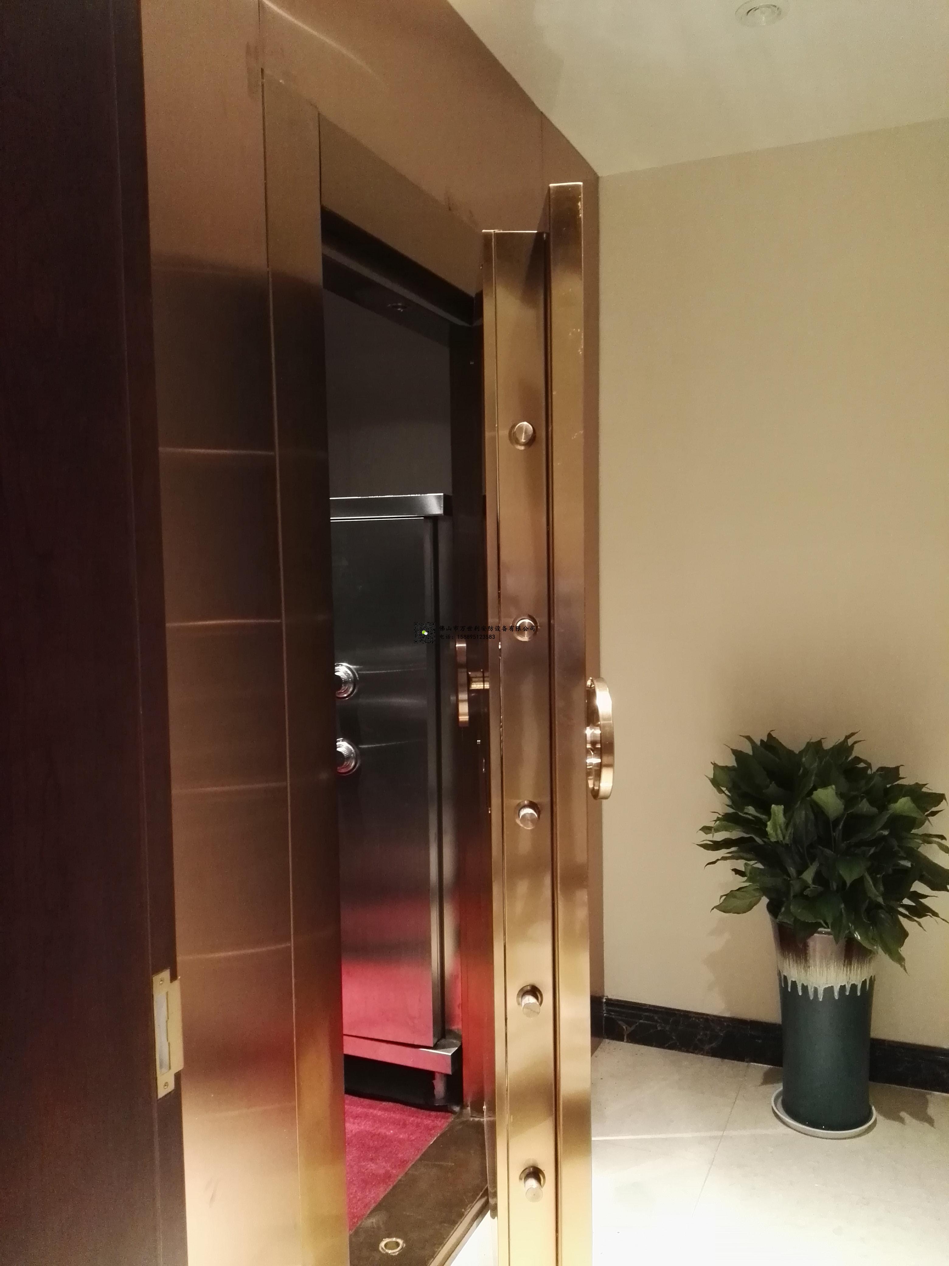 某私人安全屋密室制作金庫門設(shè)計